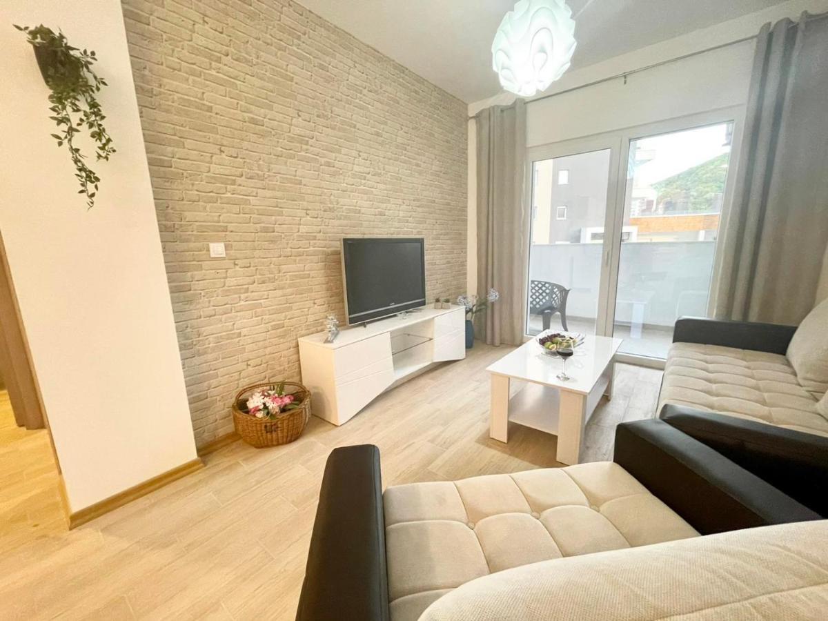 Olive Square Apartment Budva Dış mekan fotoğraf