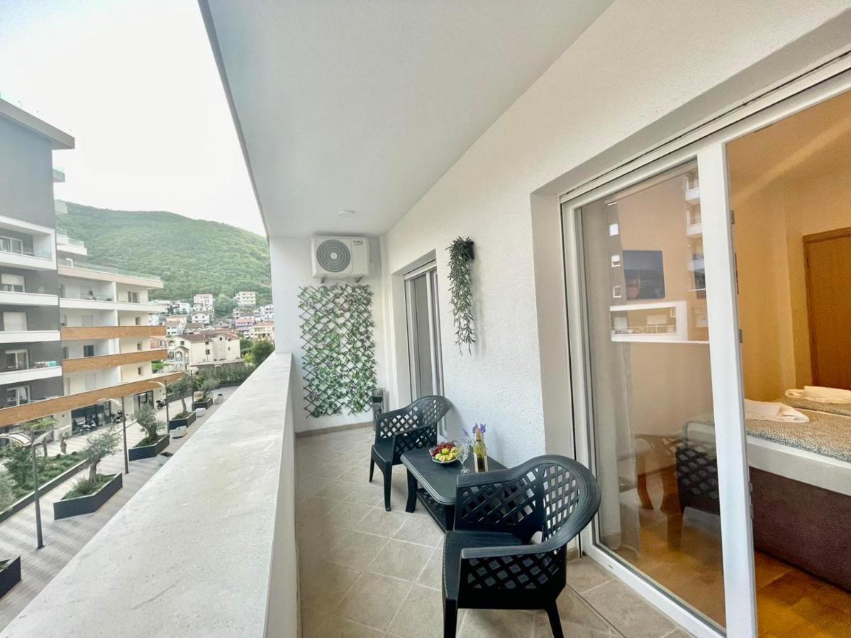 Olive Square Apartment Budva Dış mekan fotoğraf